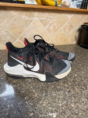Nike Black, Red & Gray Low-Top Training Shoes